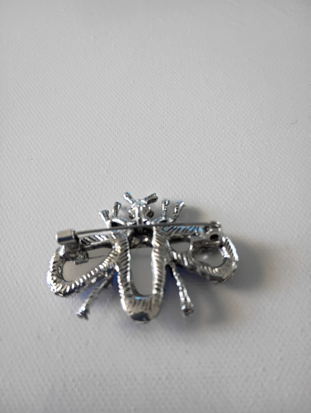 Blue Rhinestone Bee Brooch/Pendant - Picture 2 of 3